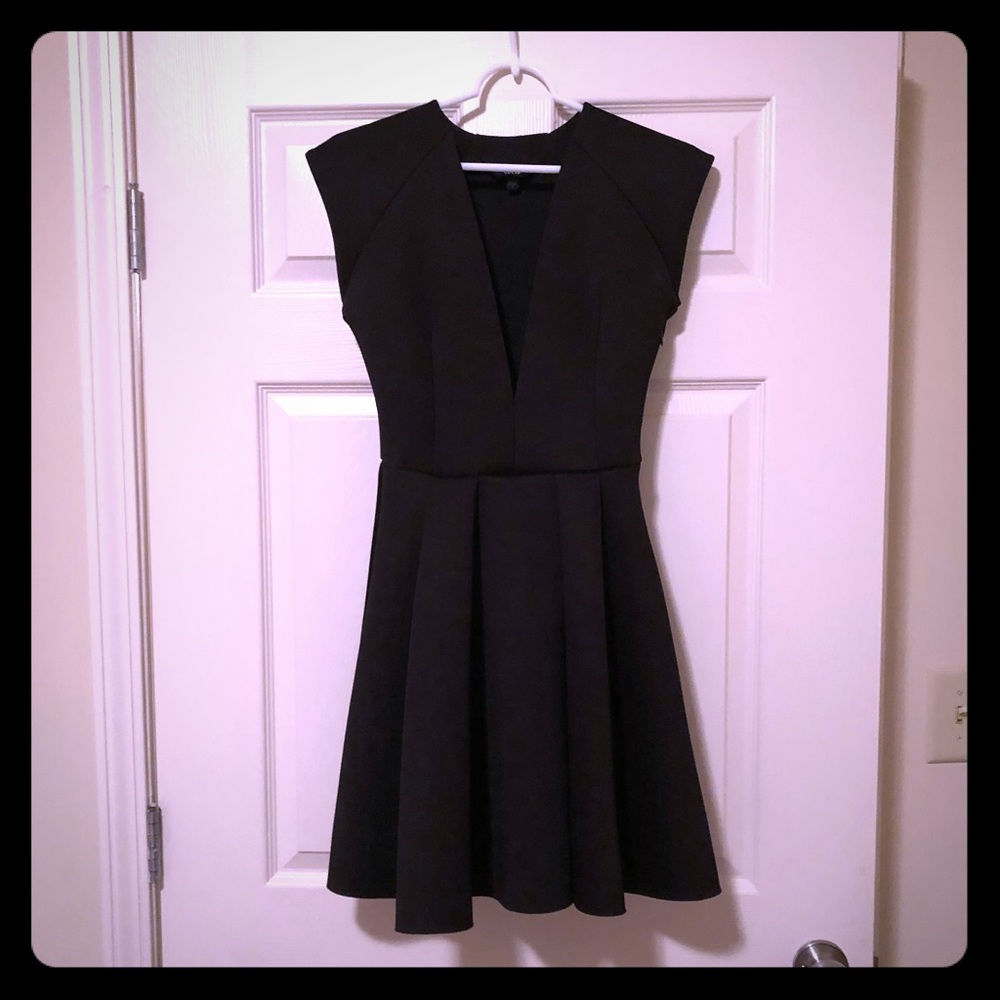 Guess Deep V-neck Skater Dress in black